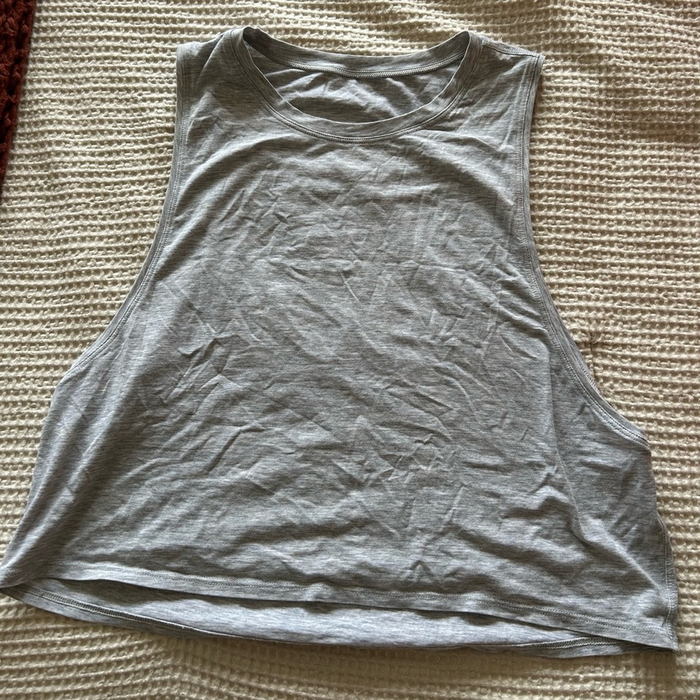 Lululemon grey crop top tank